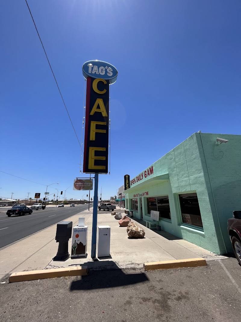Tag's Cafe